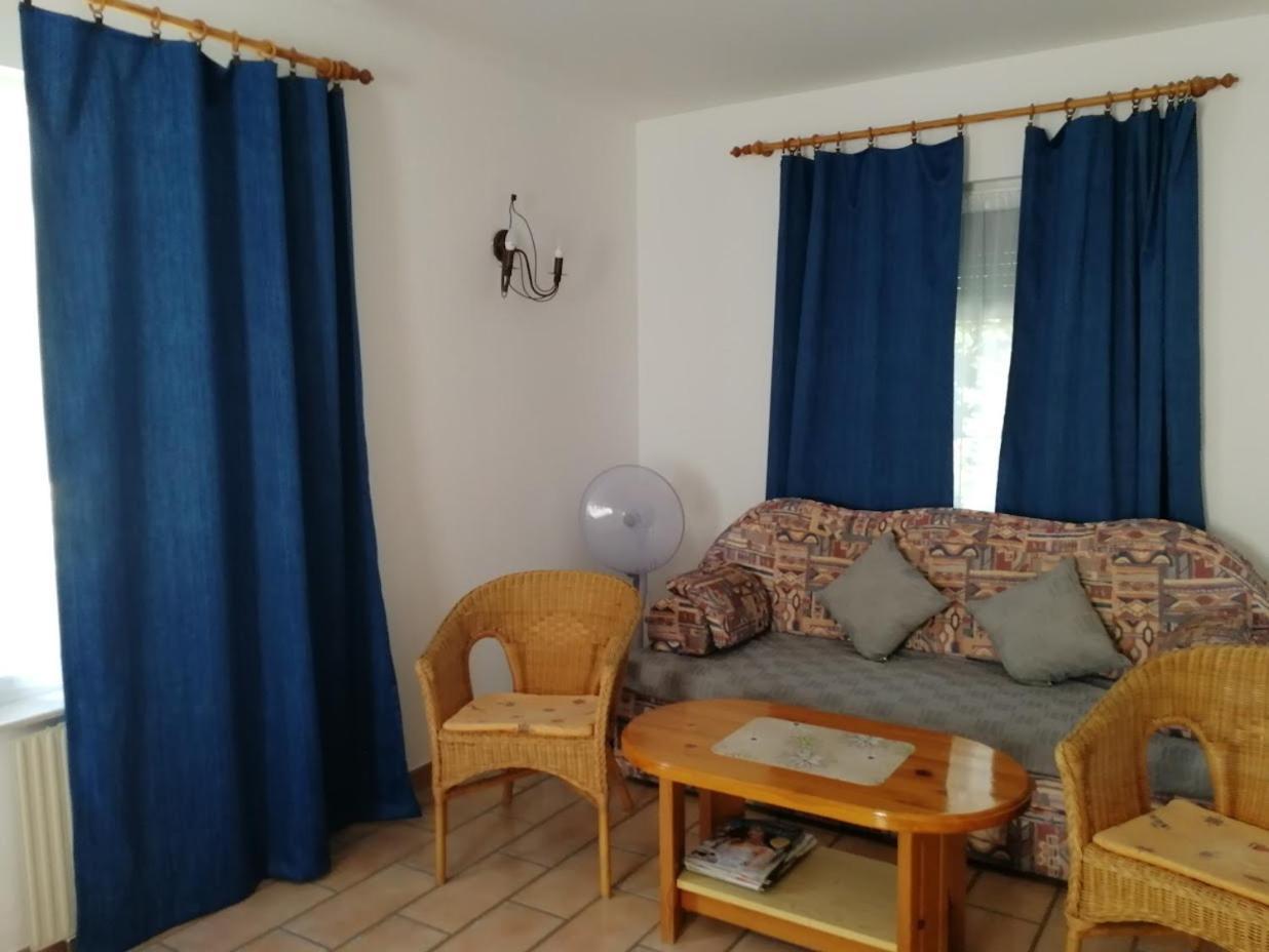 Feszek Apartmanhaz Vonyarcvashegy Eksteriør bilde